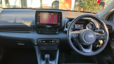 Toyota Yaris 1.5 Hybrid Design 5dr CVT Hybrid Hatchback